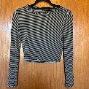 Forever 21 Black and White Striped Long Sleeve Tee